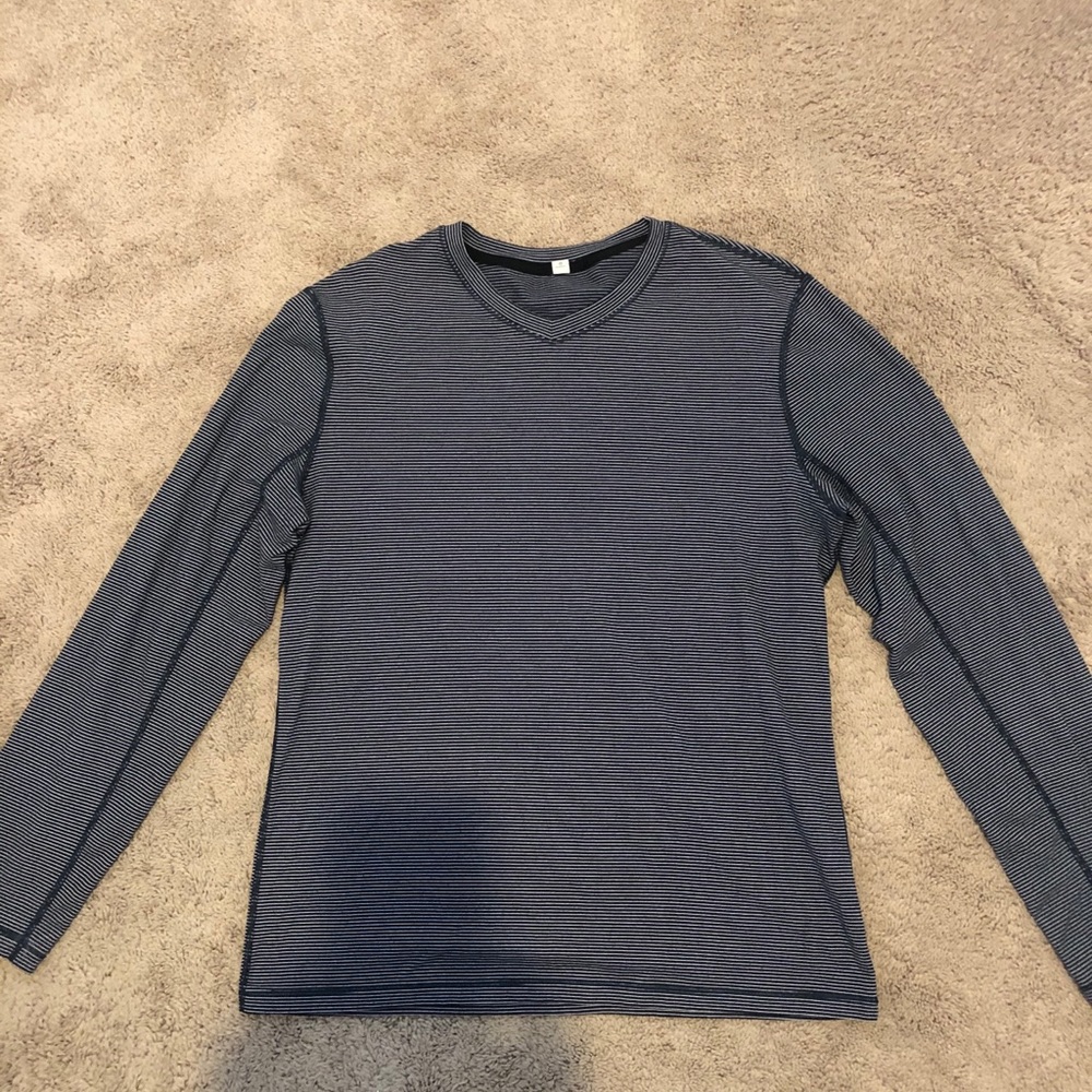 Lululemon long sleeve shirt
